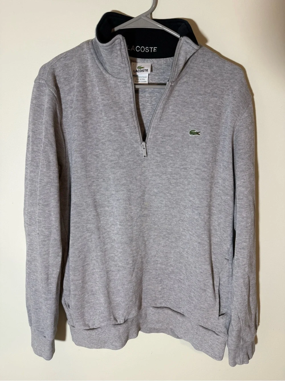Lacoste Men’s Light Grey Half-Zip Sweater with Green Croc